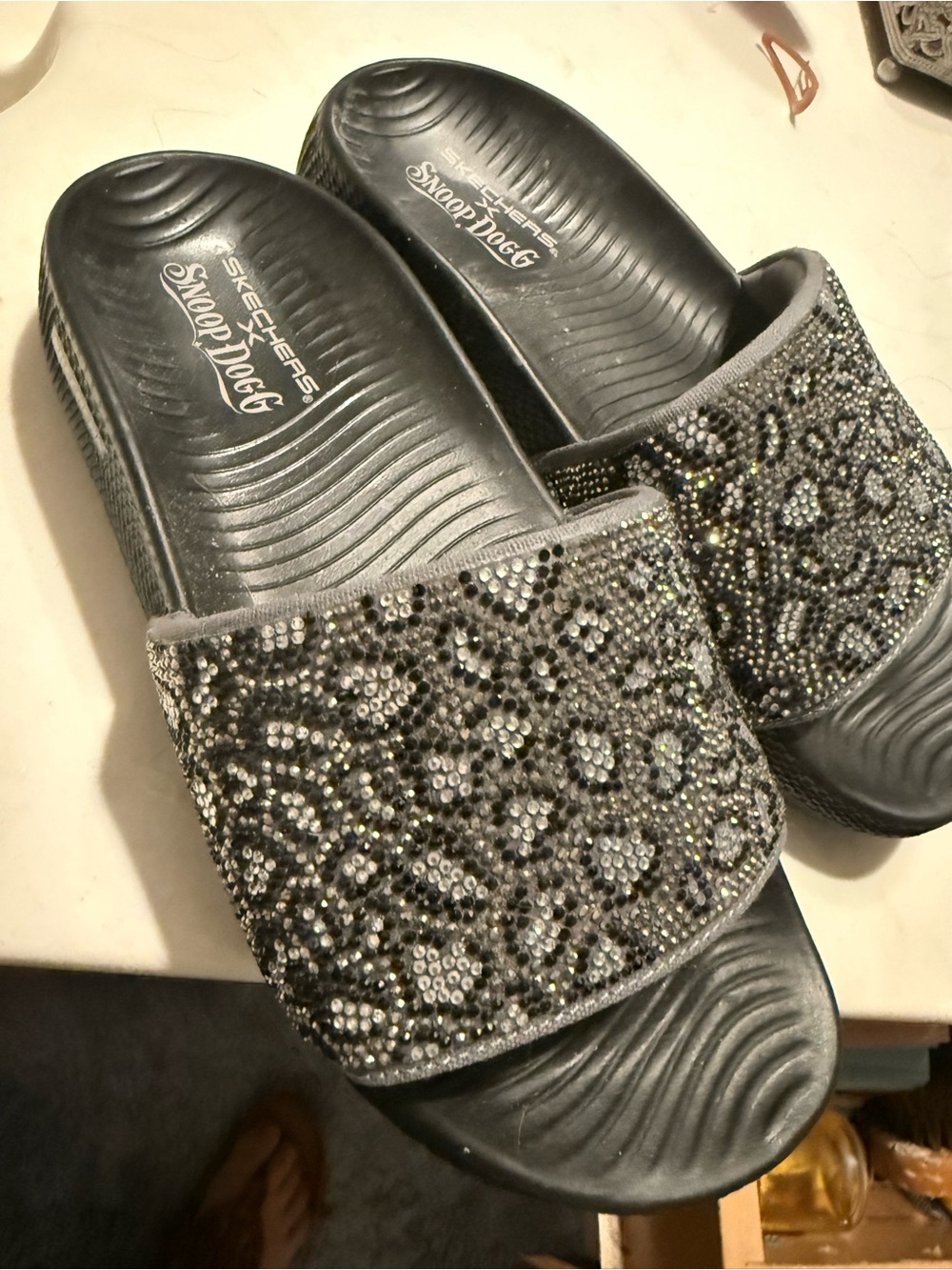 Snoop Dogg Sketchers collab slides size 6